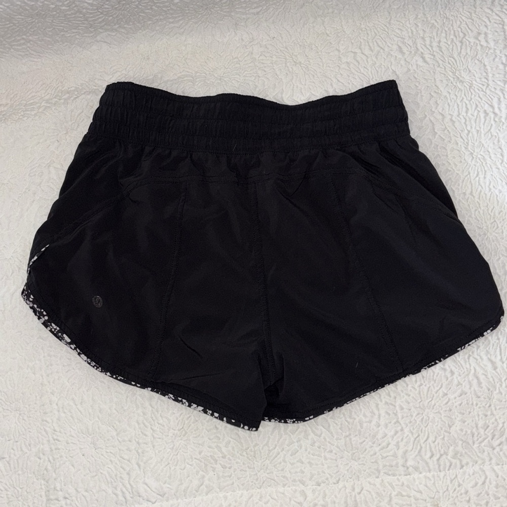 Lululemon Choose A Side Reversible Athletic Short - Picture 8 of 11